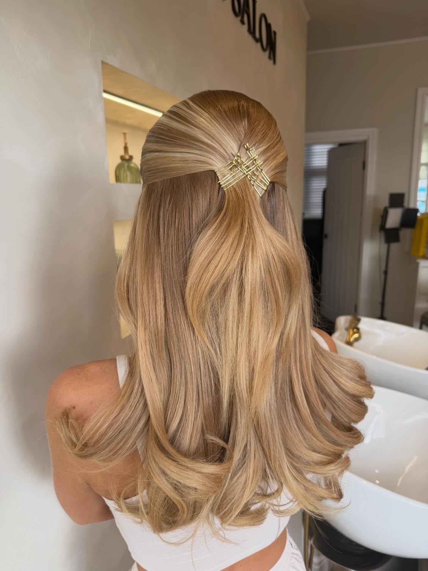 Golden Blonde Half-Up Waves With Elegant Hair Clip
