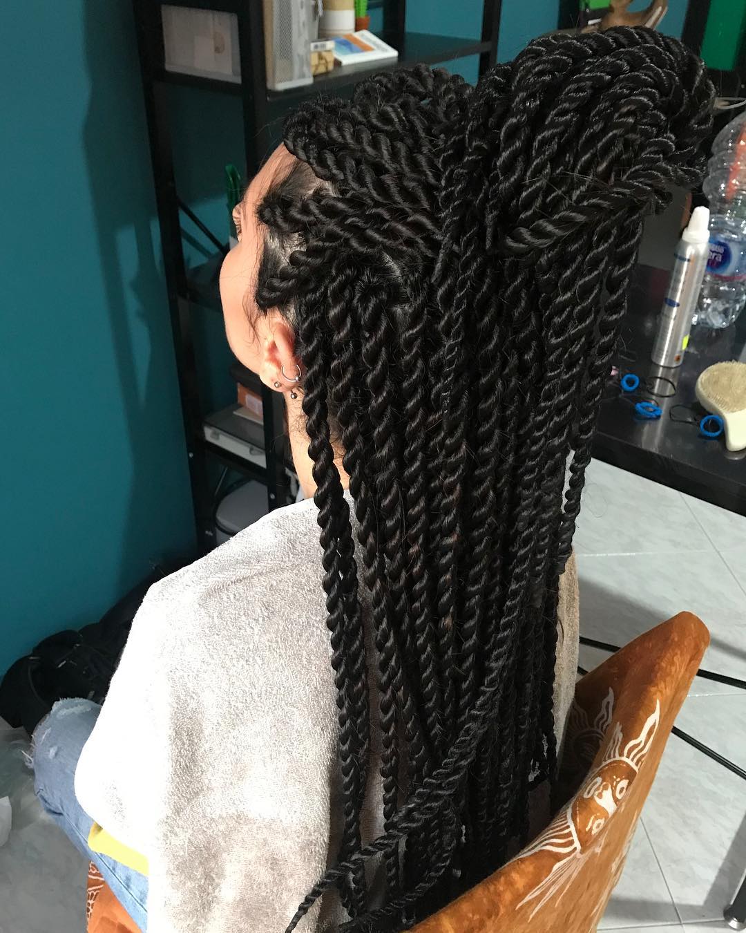 High Half Up Bun With Kinky Twists