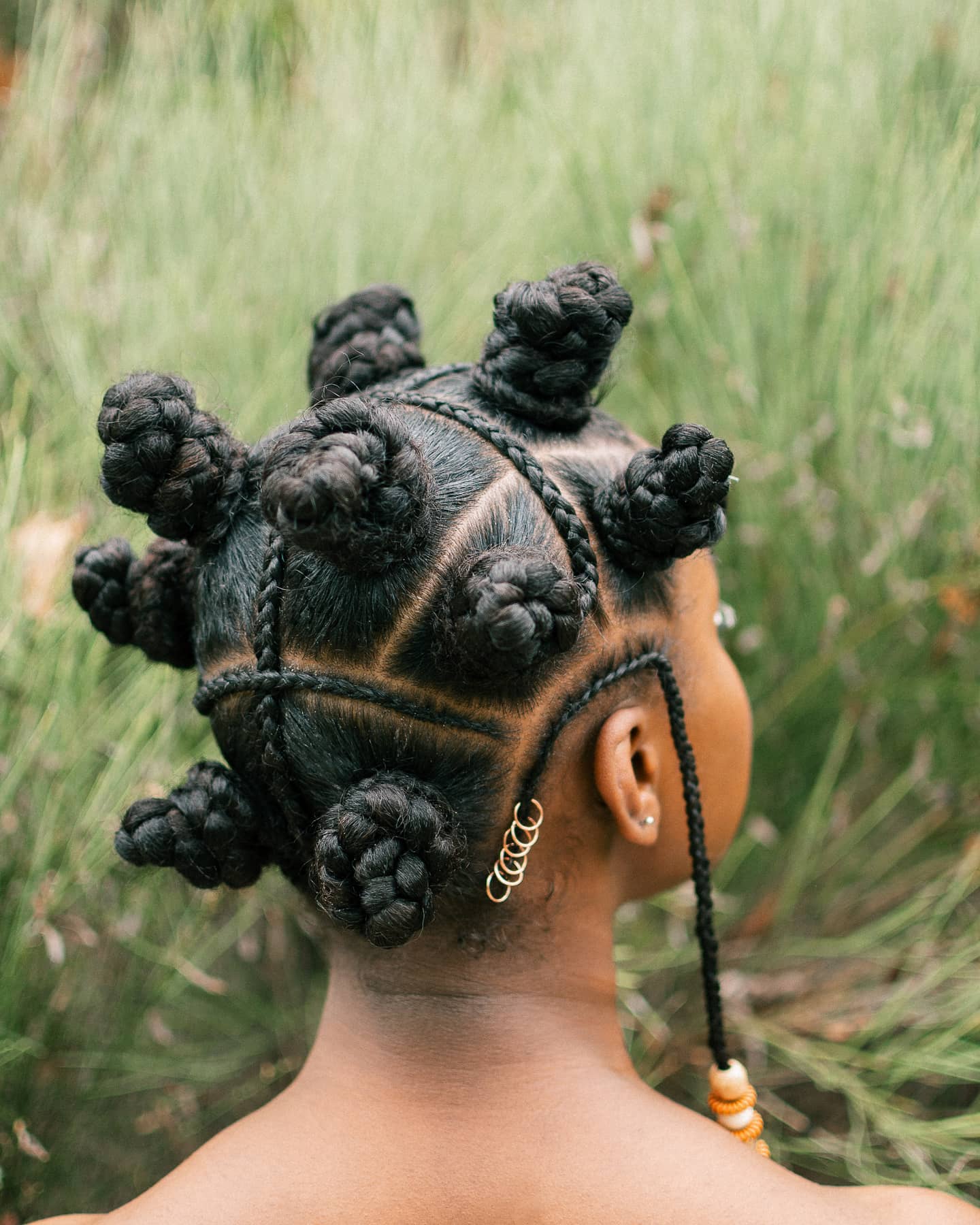 Intricate Bantu Knots With Braided Designs