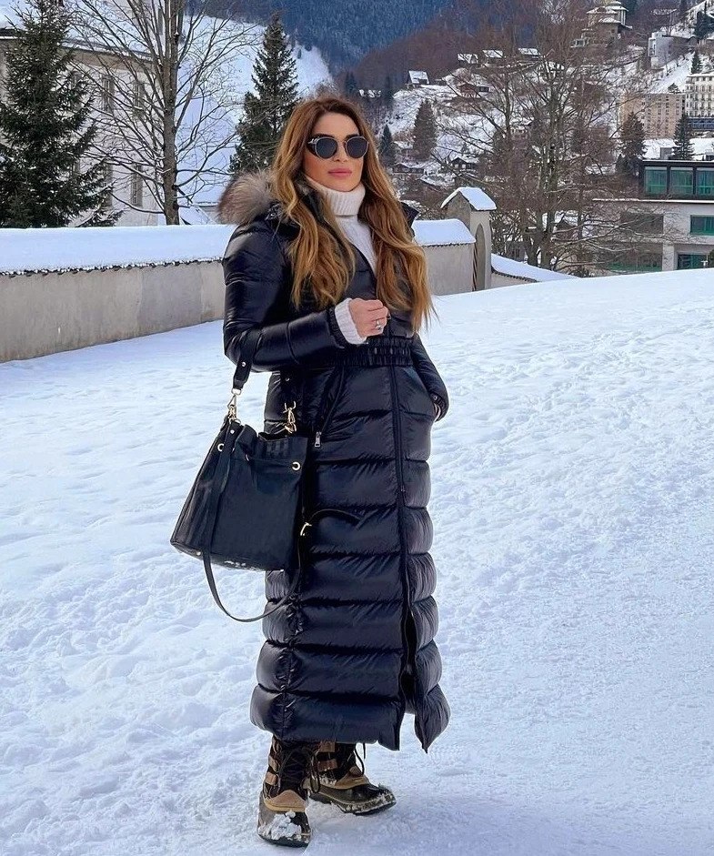 Long Puffer Coat With Turtleneck And Boots