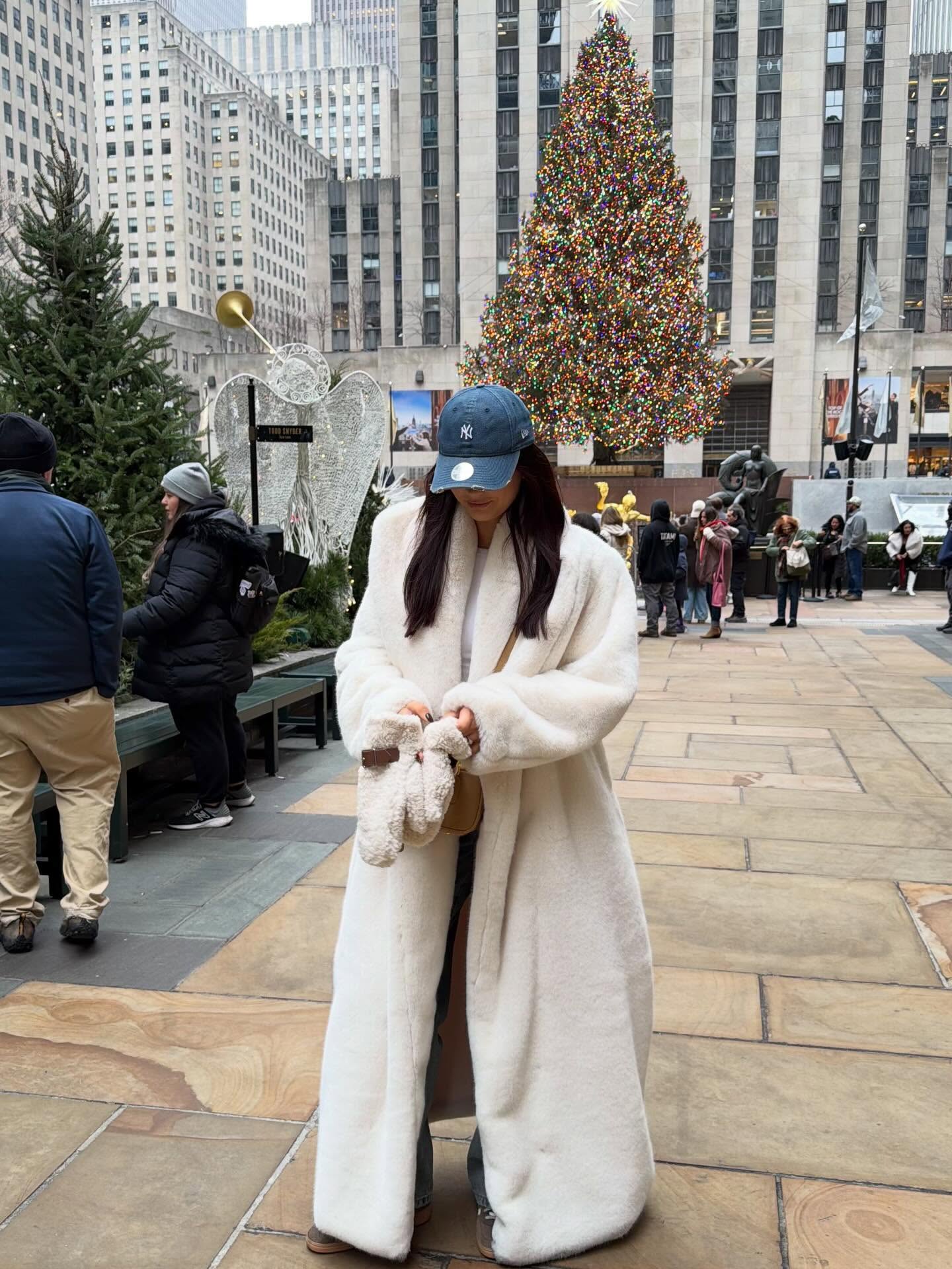 Oversized Faux Fur Coat With Denim And Baseball Cap