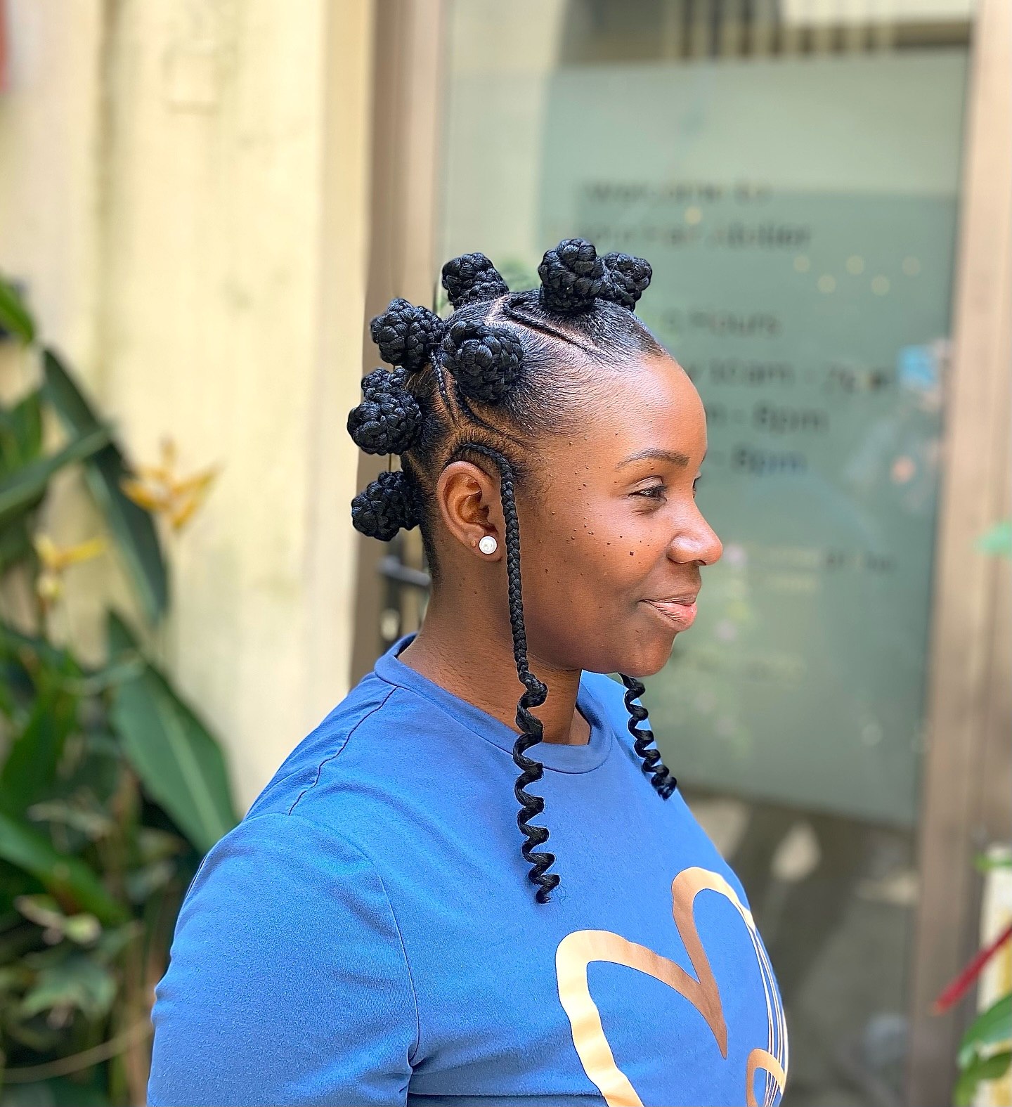 Sculpted Bantu Knots With Defined Braids