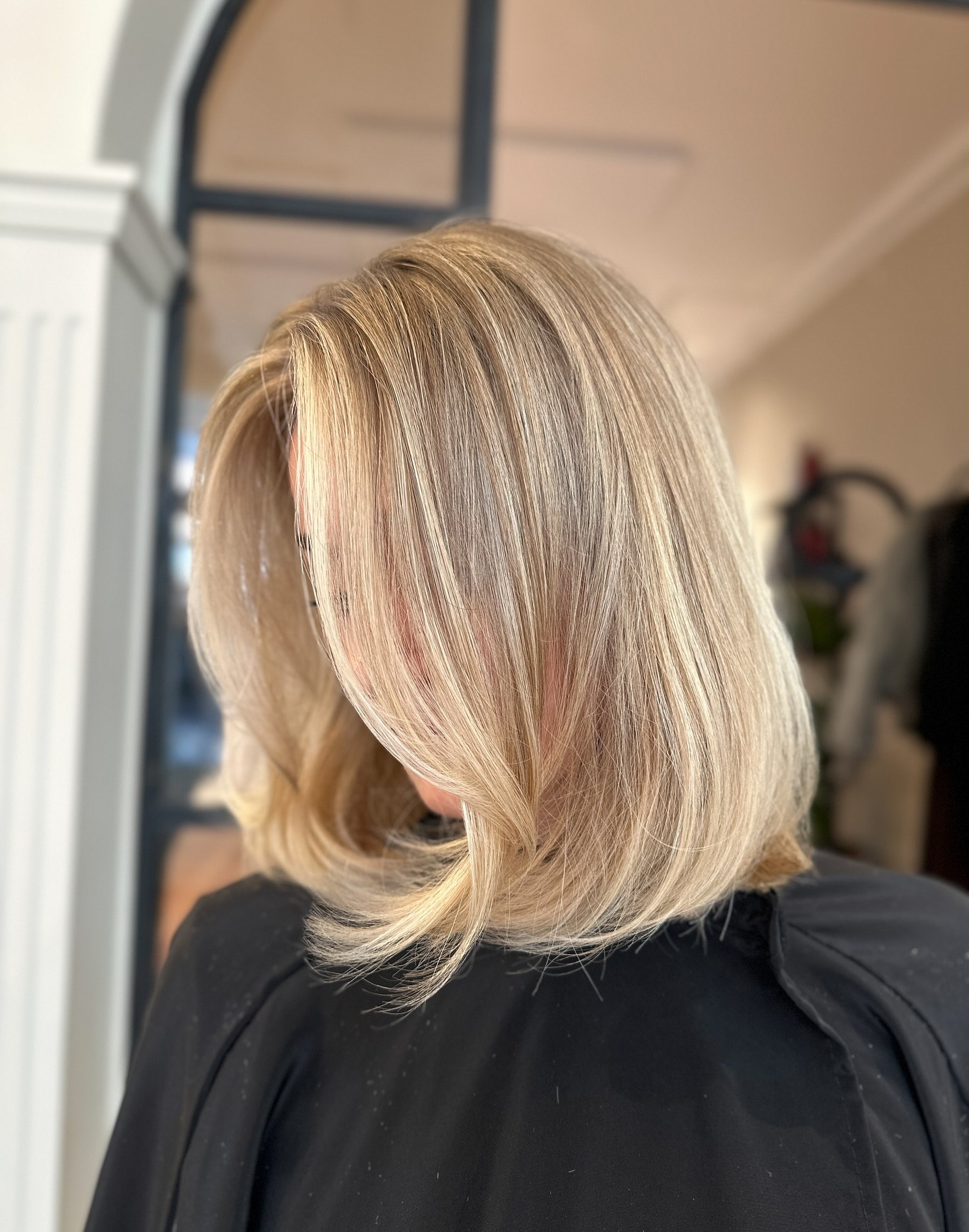 Tousled Honey Blonde Bob With Subtle Face Framing
