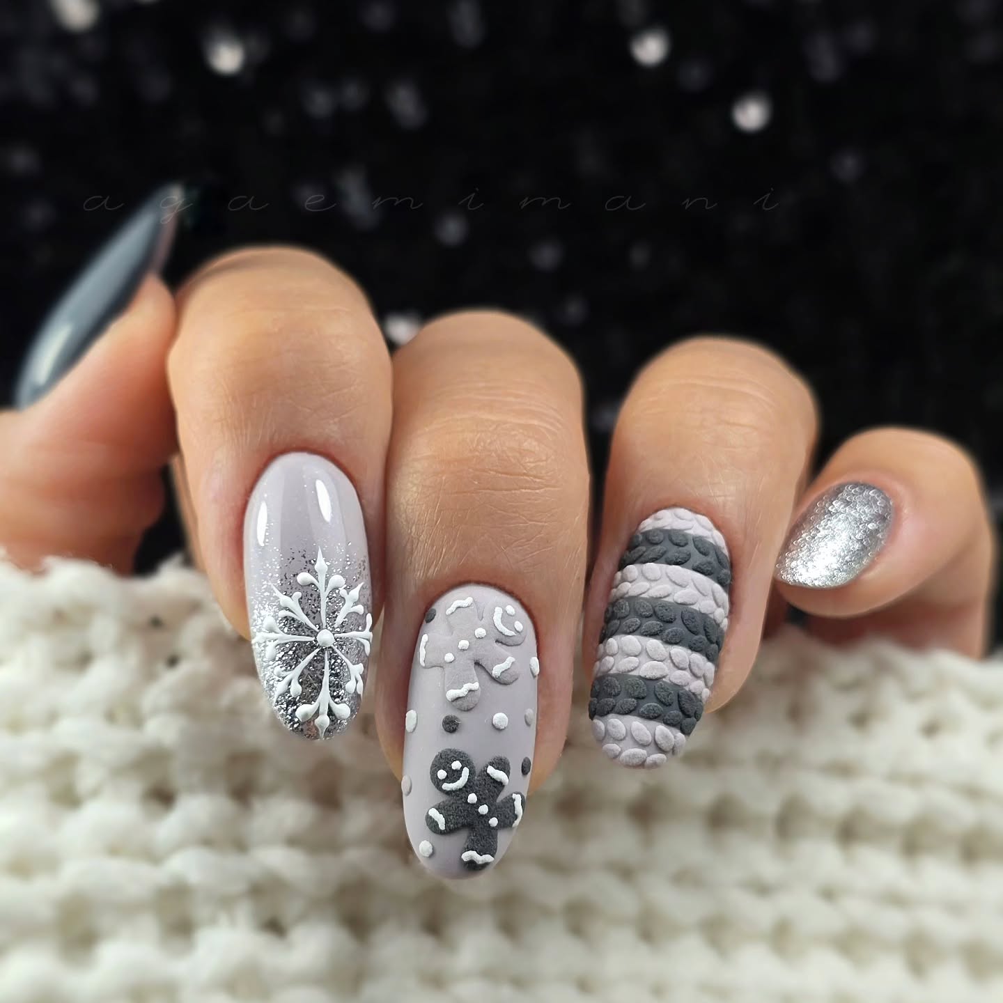 3D Gingerbread Sweater Mittens & Snowflake