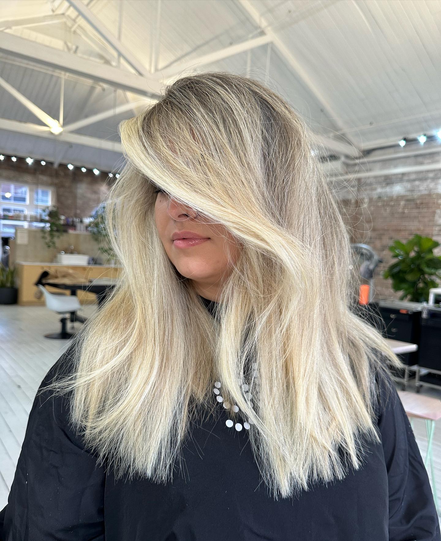 Beachy Blonde Waves With Face-Framing Layers
