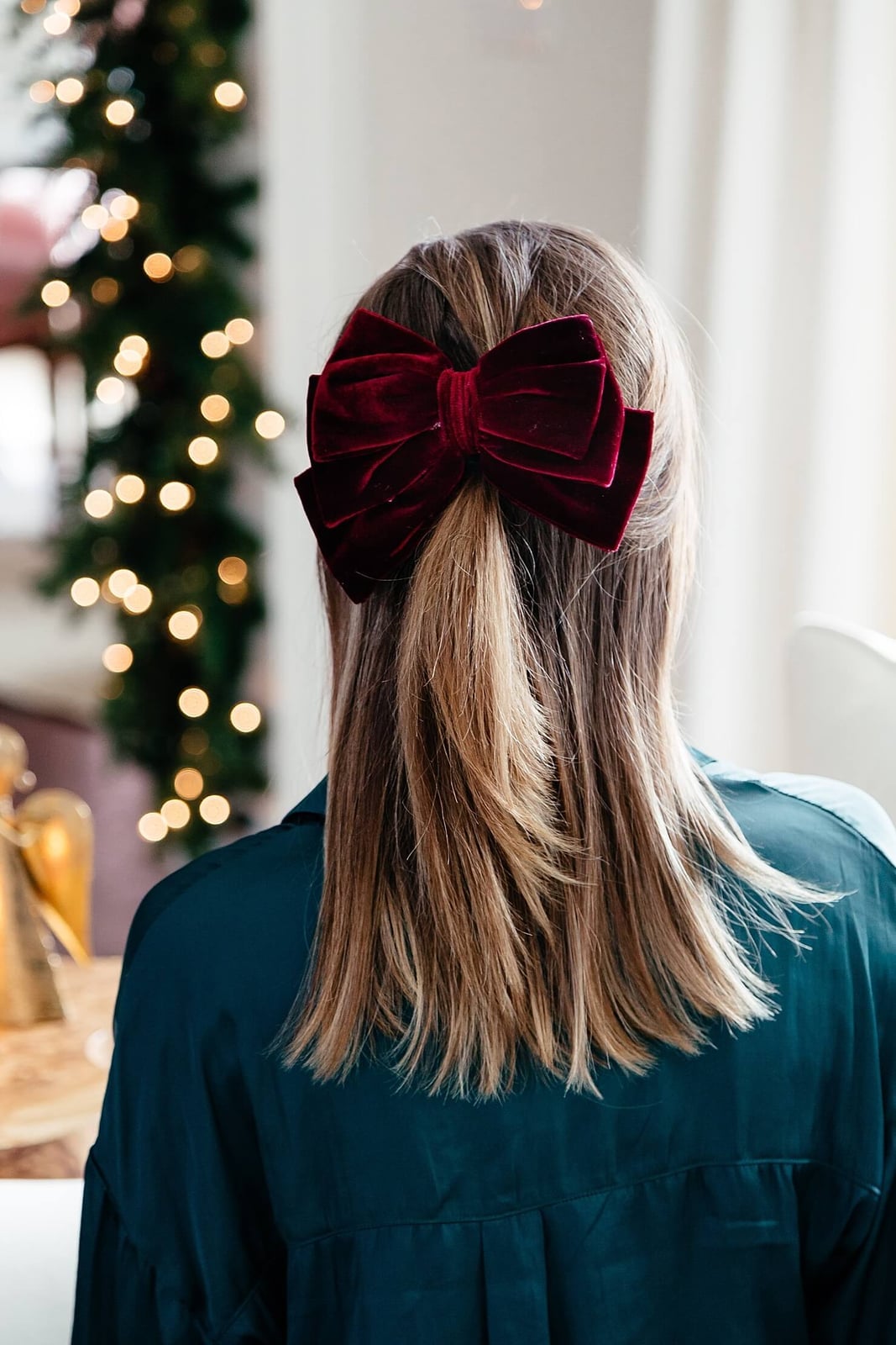 Dark Blonde Half Up Half Down With Red Bow — Christmas Party Hairstyles