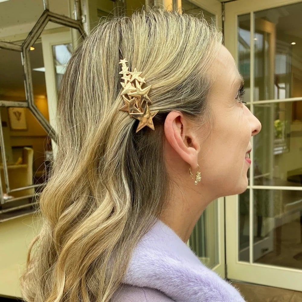 Collarbone Waves With Star Hair Clip — Christmas Party Hairstyles
