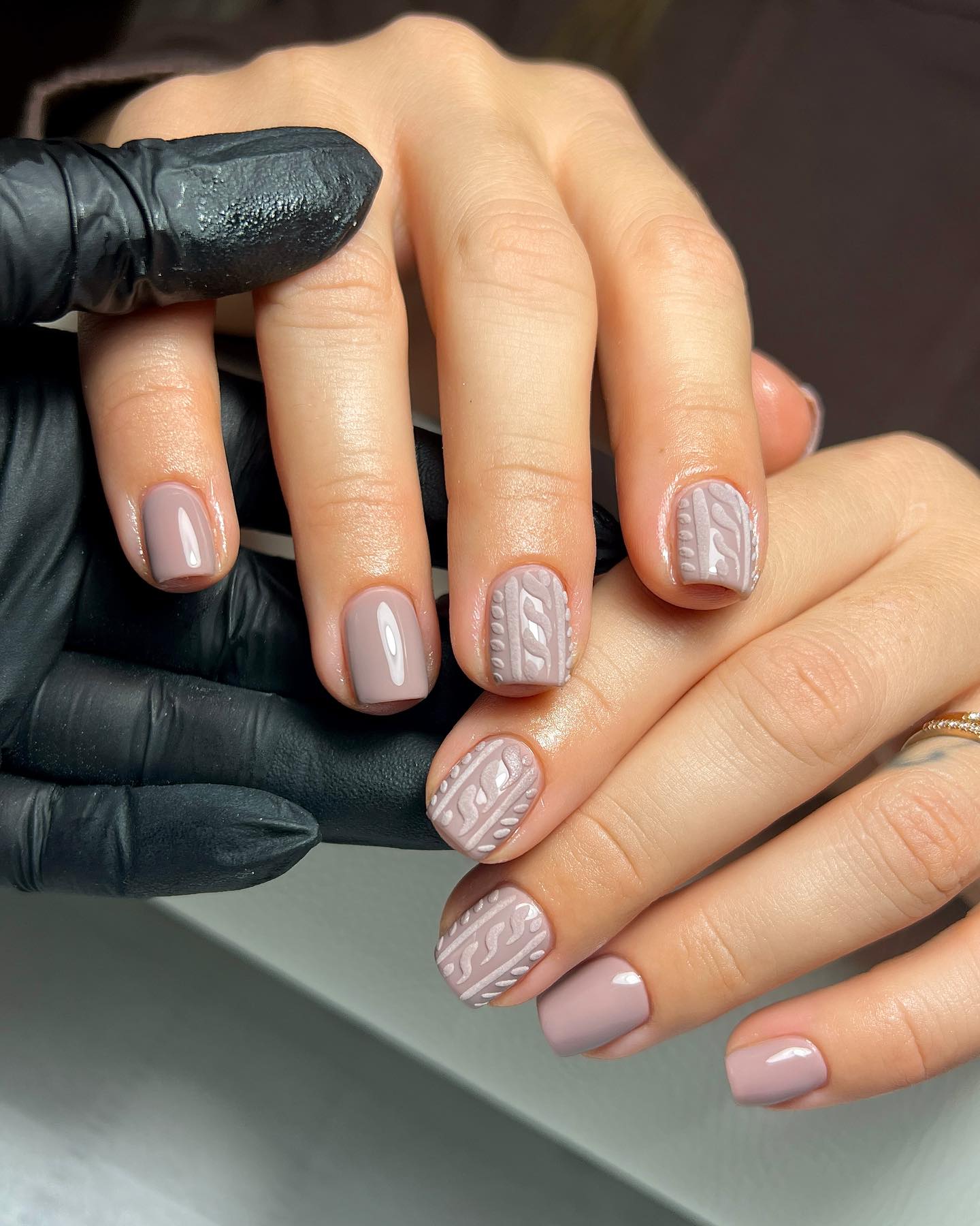 Cozy Cable Knit Sweater Nails