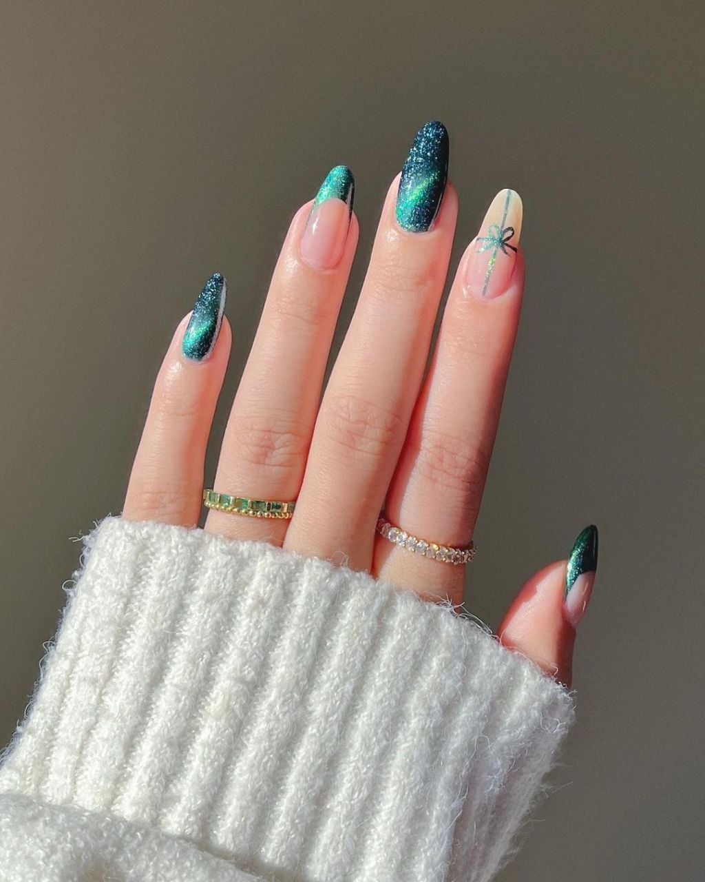 59 Christmas Nails That Sleigh: 2025 Holiday Manicure Ideas