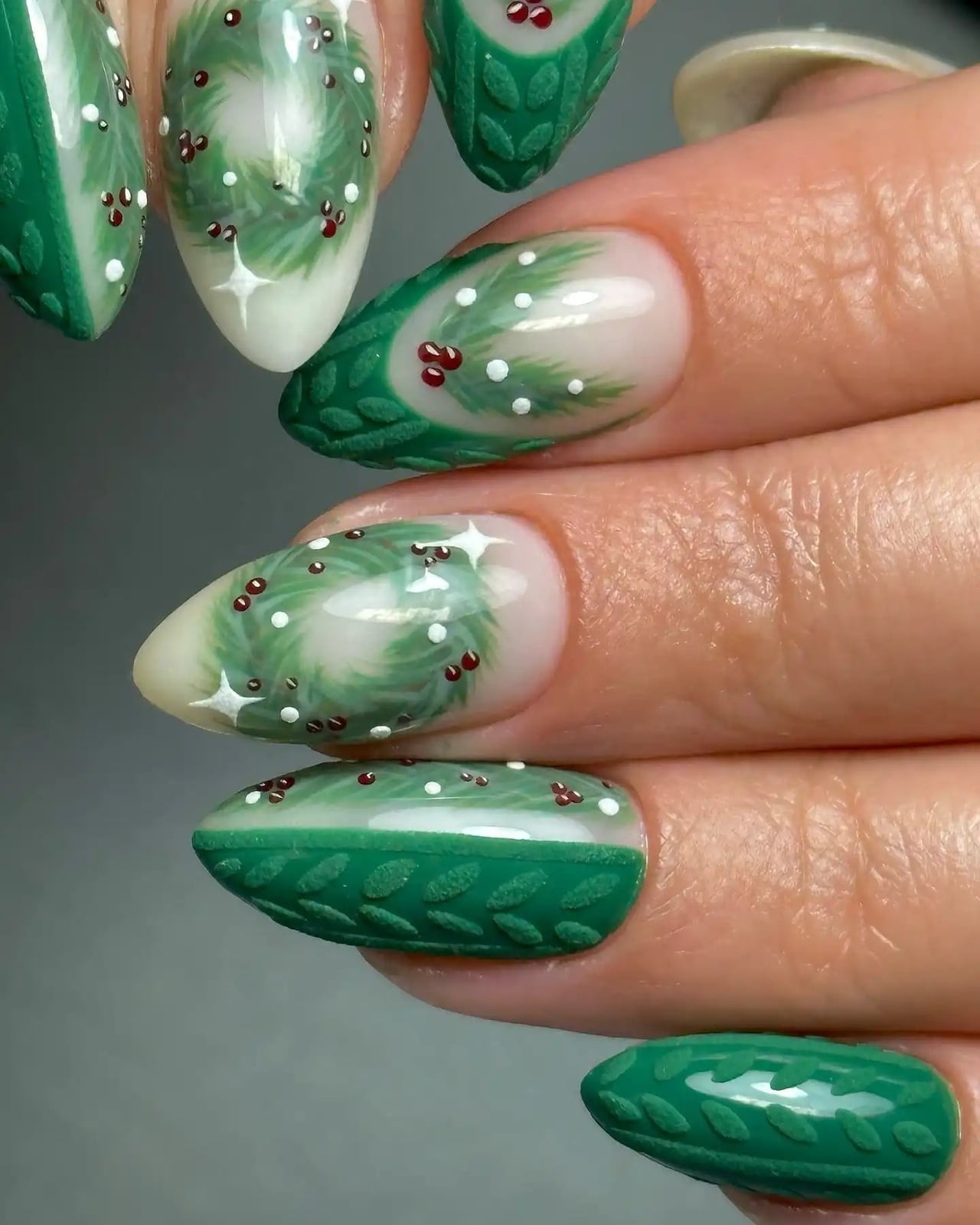 Intricate Christmas Wreaths and Knit Texture Almond Nails — Dark Green Christmas Nails