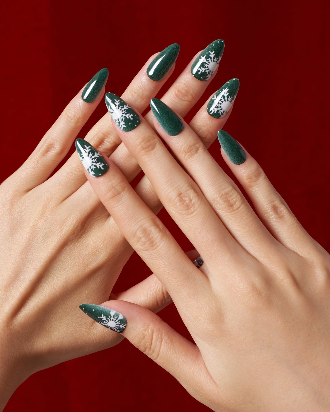 Medium Almond Dark Green with White Snowflakes — Dark Green Christmas Nails