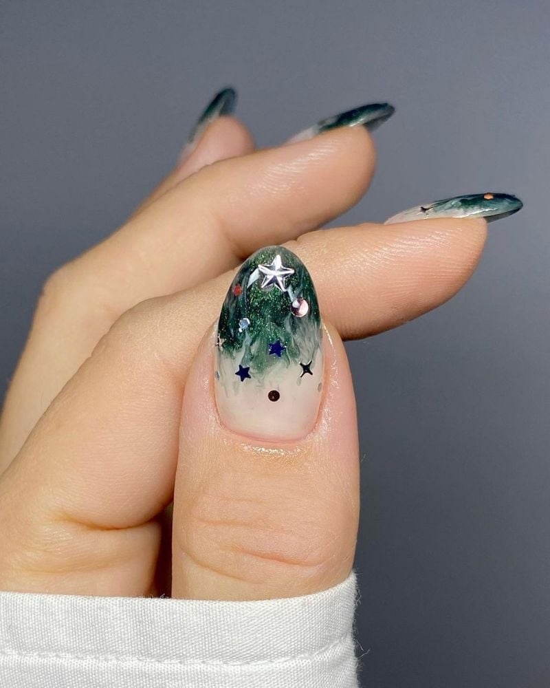 Long Almond Green Ombre with Star Confetti — Dark Green Christmas Nails