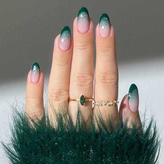 Medium Almond Green to Pink Ombre with Glitter — Dark Green Christmas Nails