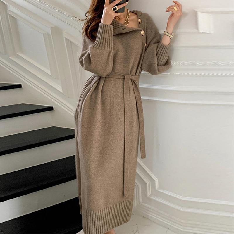 Elegant Belted Knit Maxi Dress With Gold Button Detail