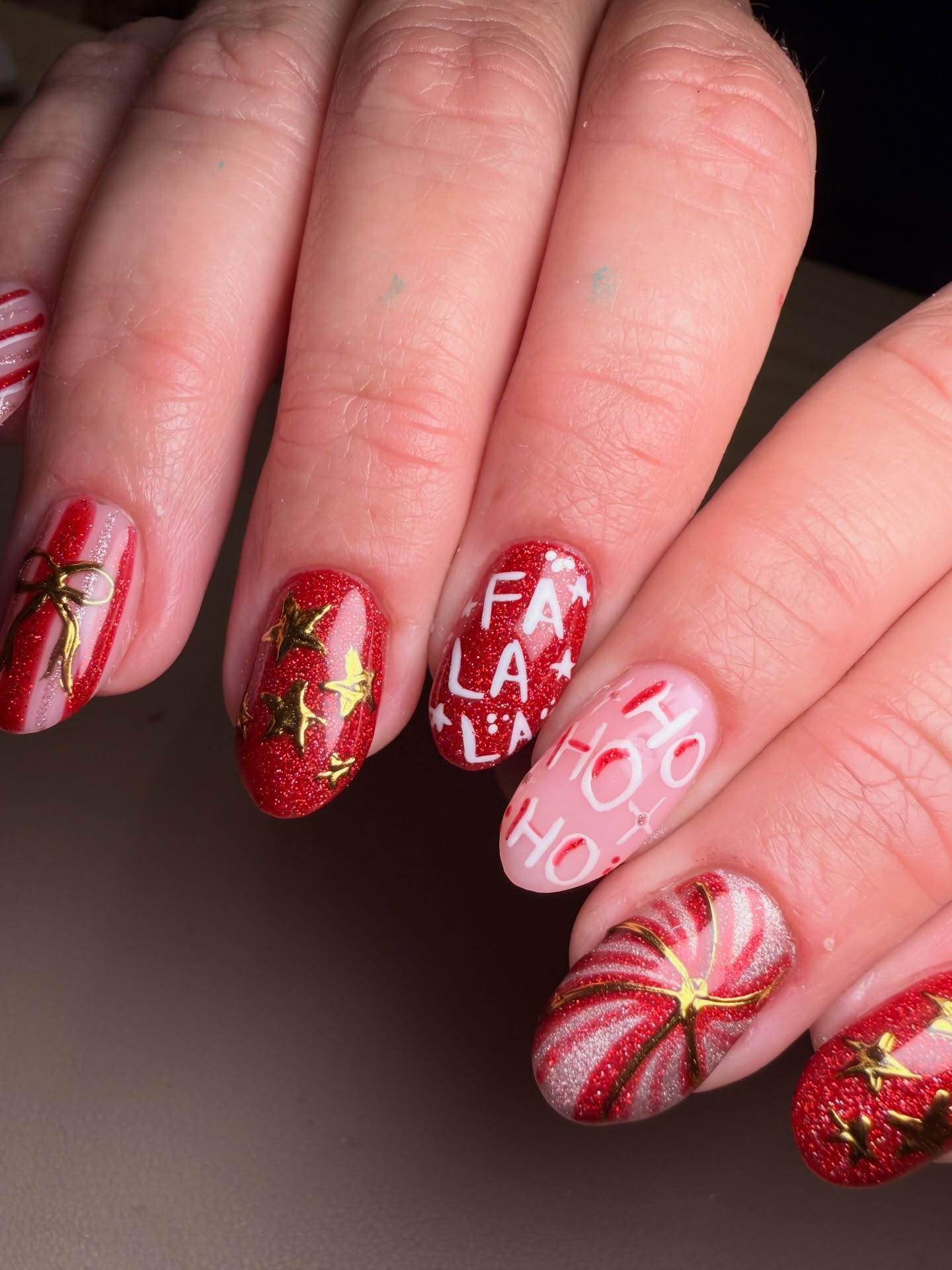 Festive Candy Cane Christmas Nail Art
