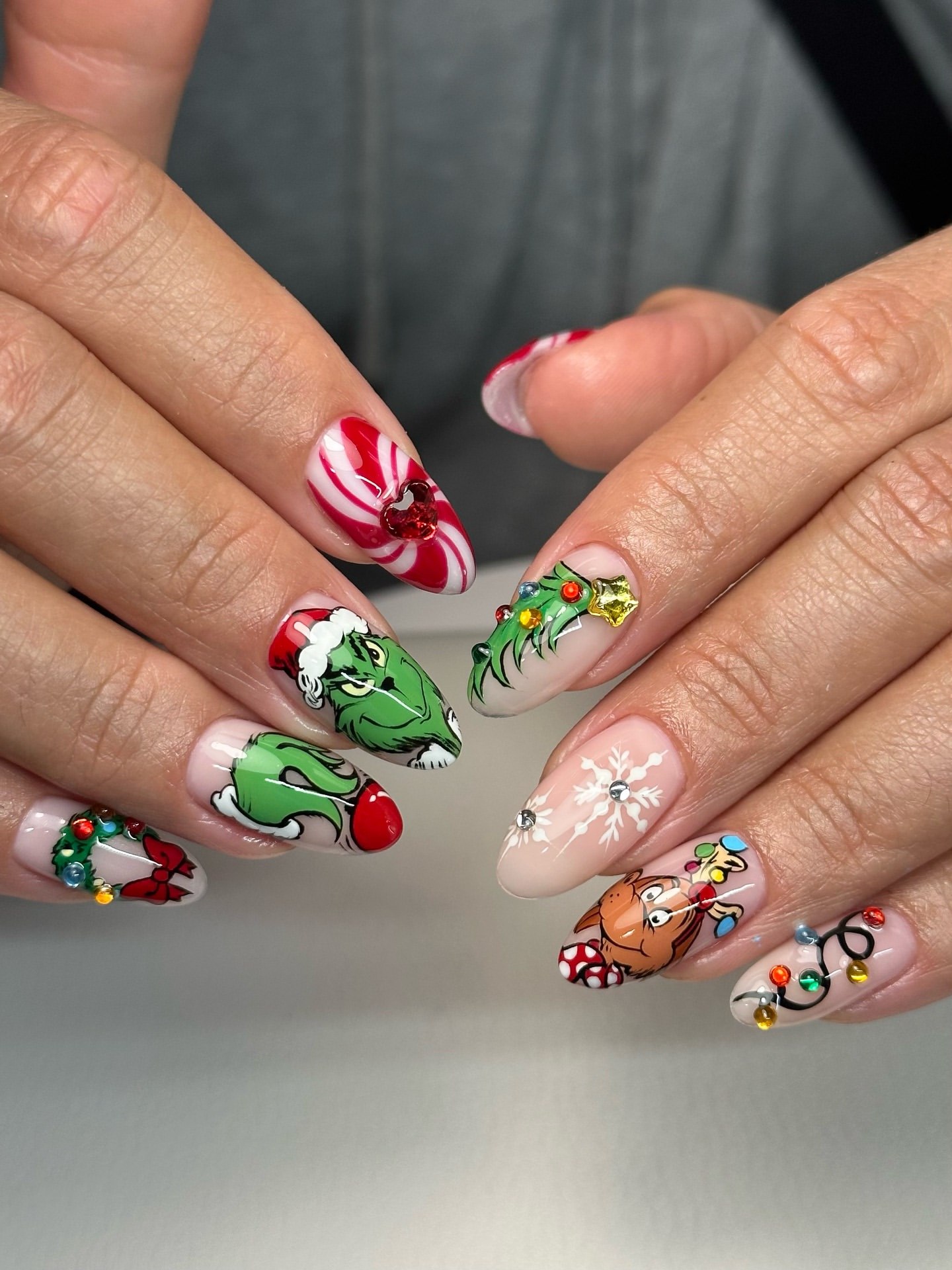 Grinch Christmas Nail Art With Rhinestone Accents