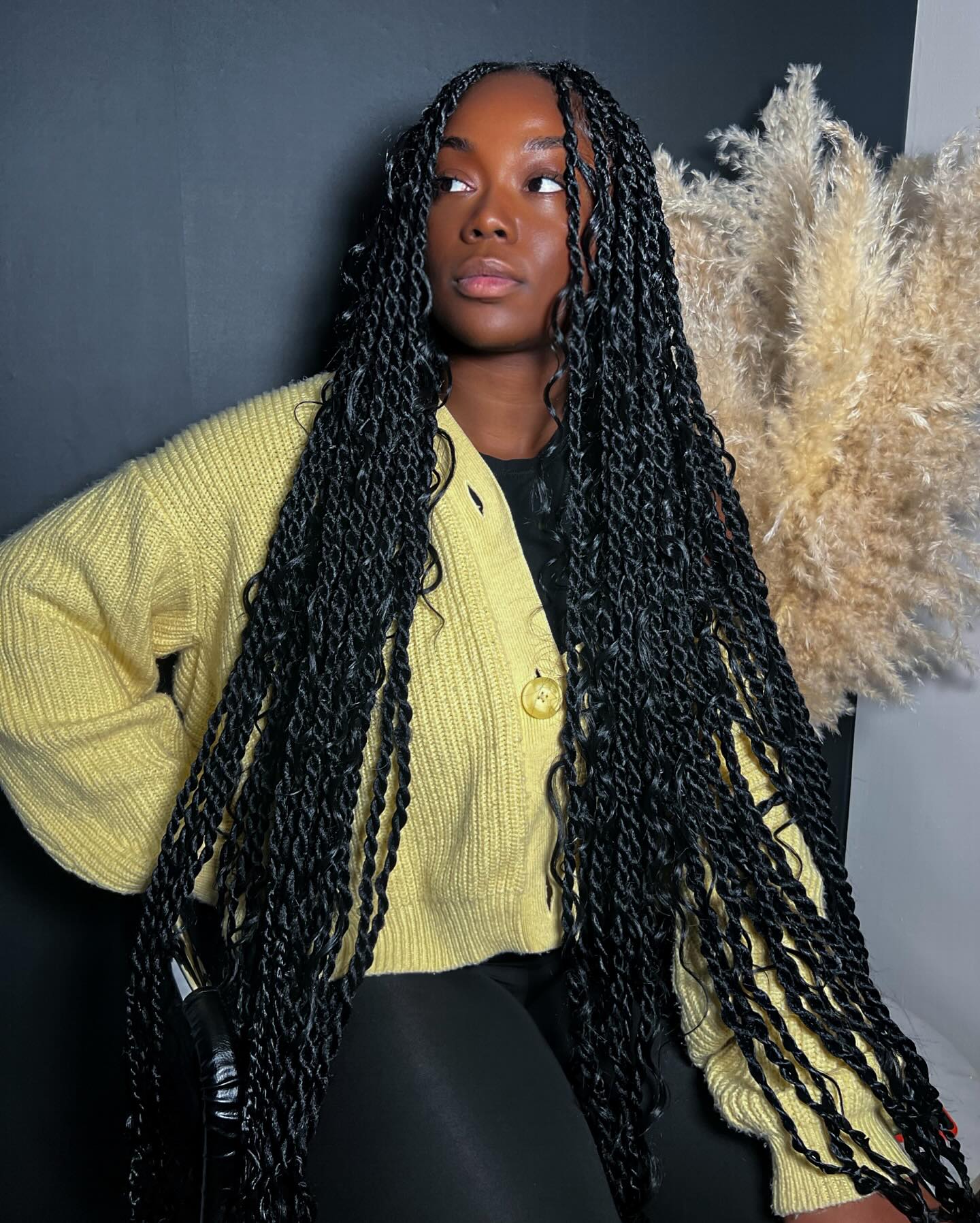 Long Twists With Defined Spiral Ends