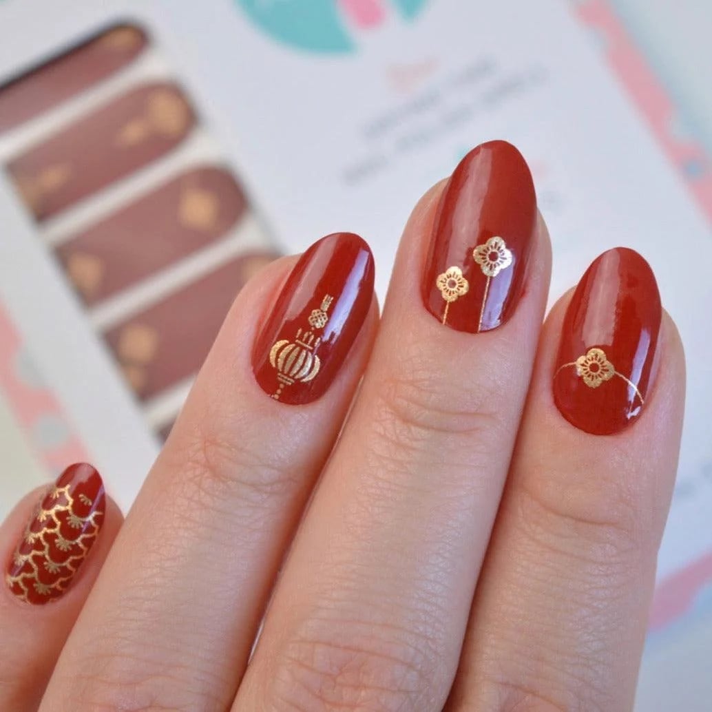 Medium Oval Red Nails Lantern Decals — Lunar New Year Nails
