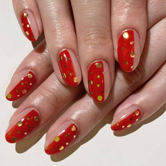 Short Oval Red Nails Gold Polka Dots — Lunar New Year Nails