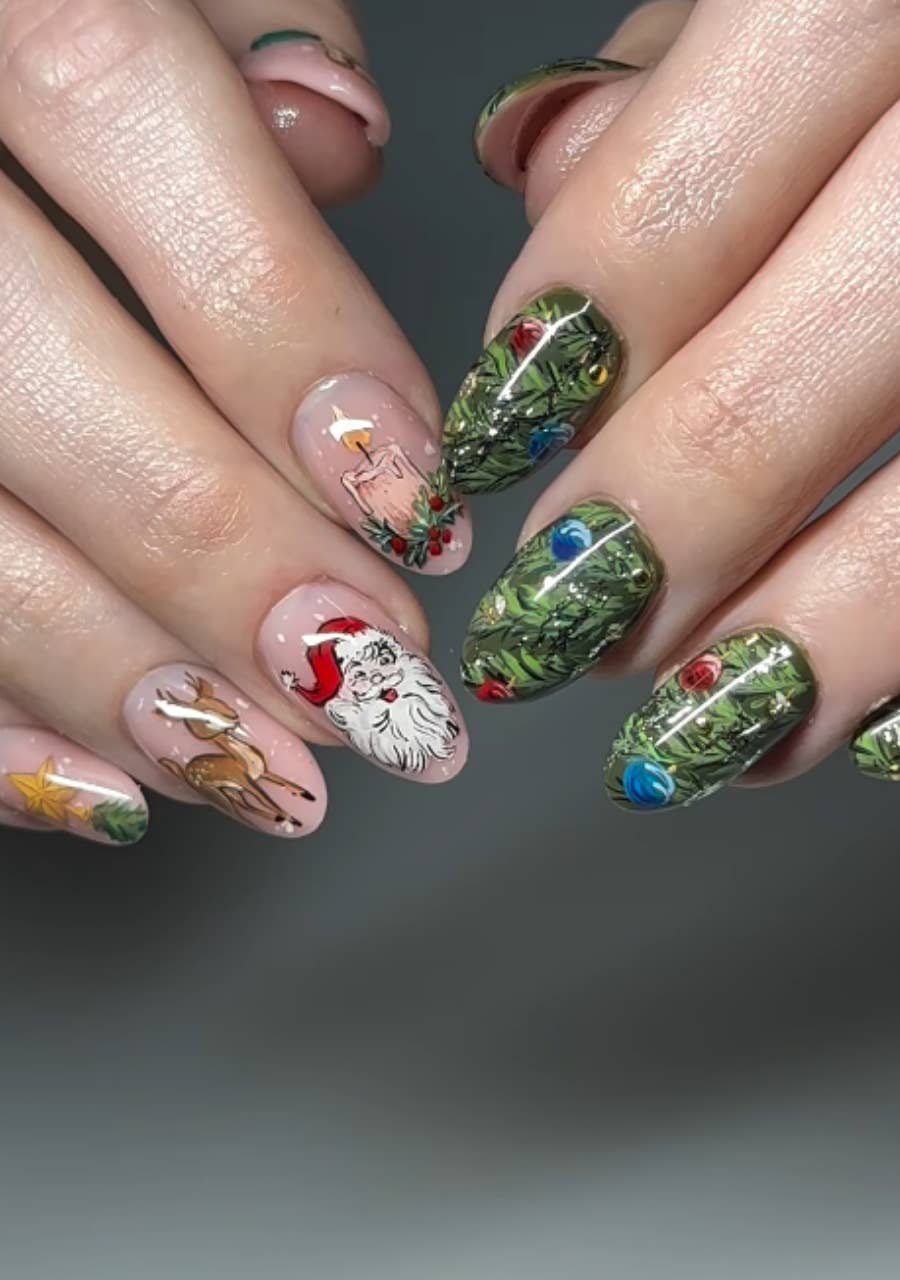 Medium Oval Nude With Detailed Christmas Scenes Medium Oval Nude With Detailed Christmas Scenes — Nude Christmas Nails