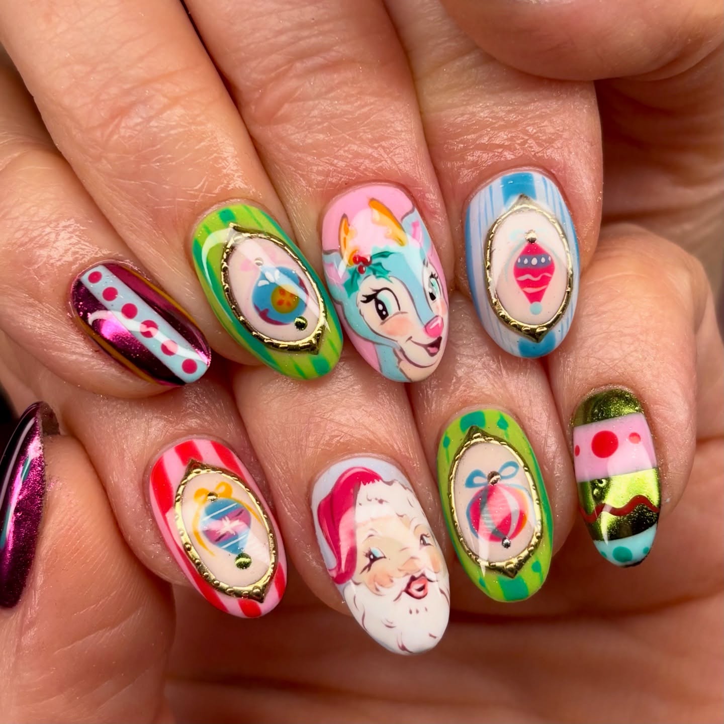 Retro Christmas Characters Oval Nails