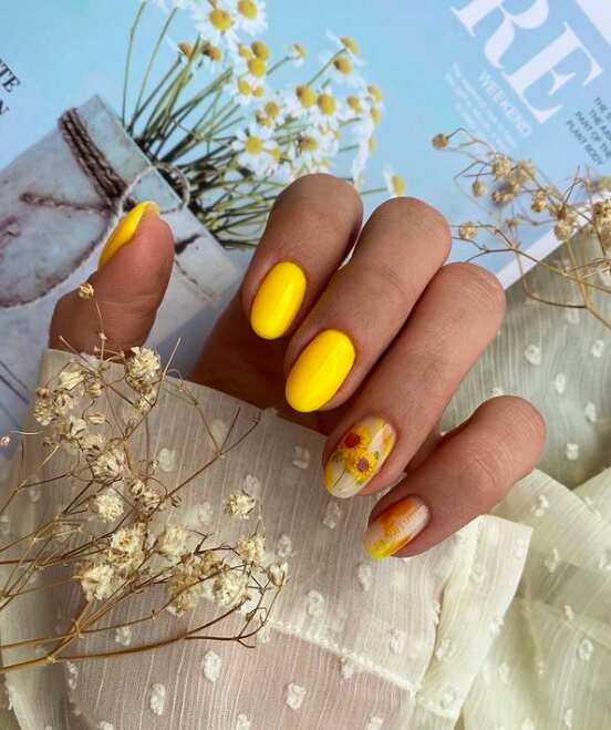 Simple Sunflower Nails 2027 with Abstract Designs