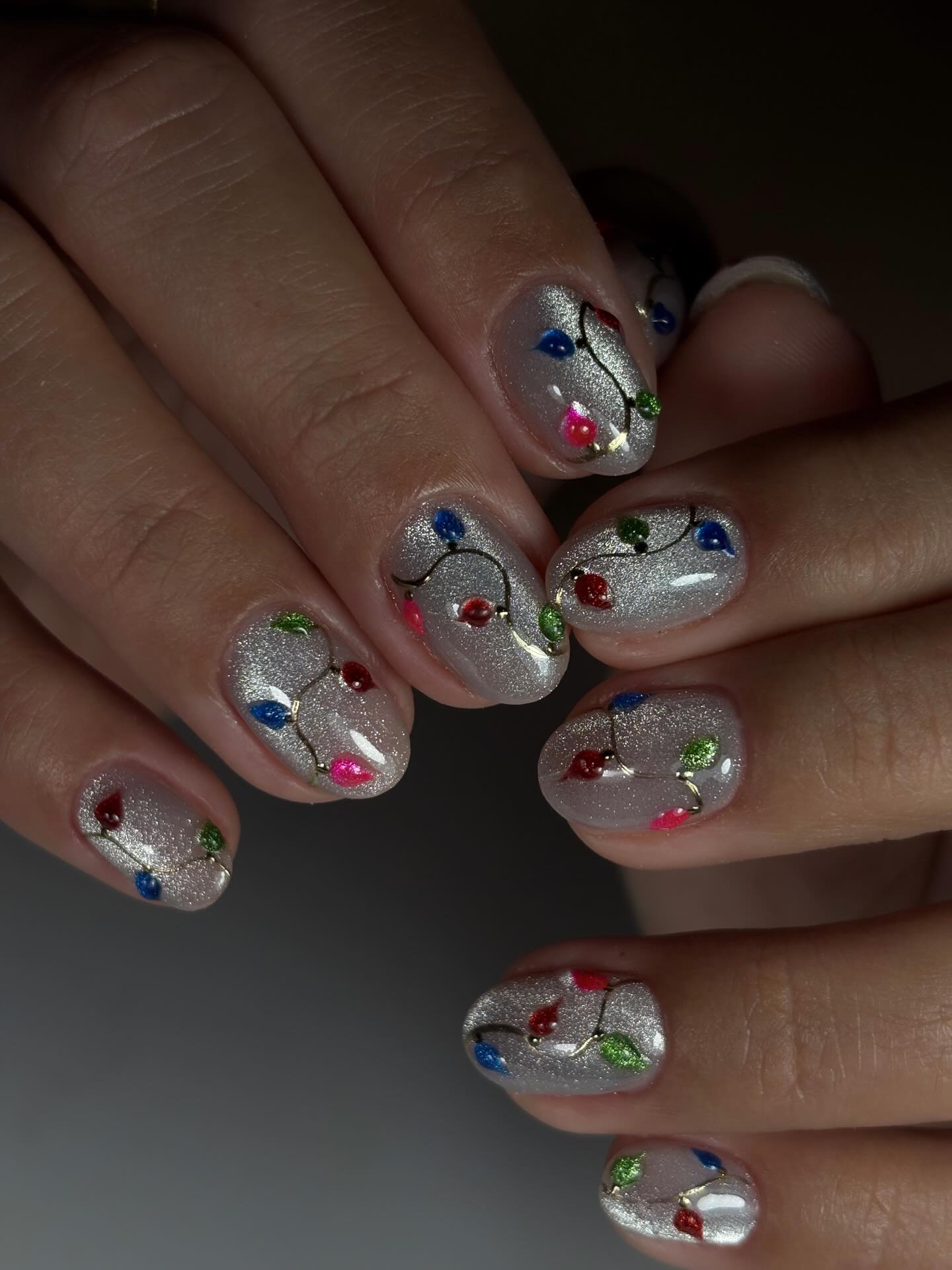 Sparkly Christmas Lights Oval Nails