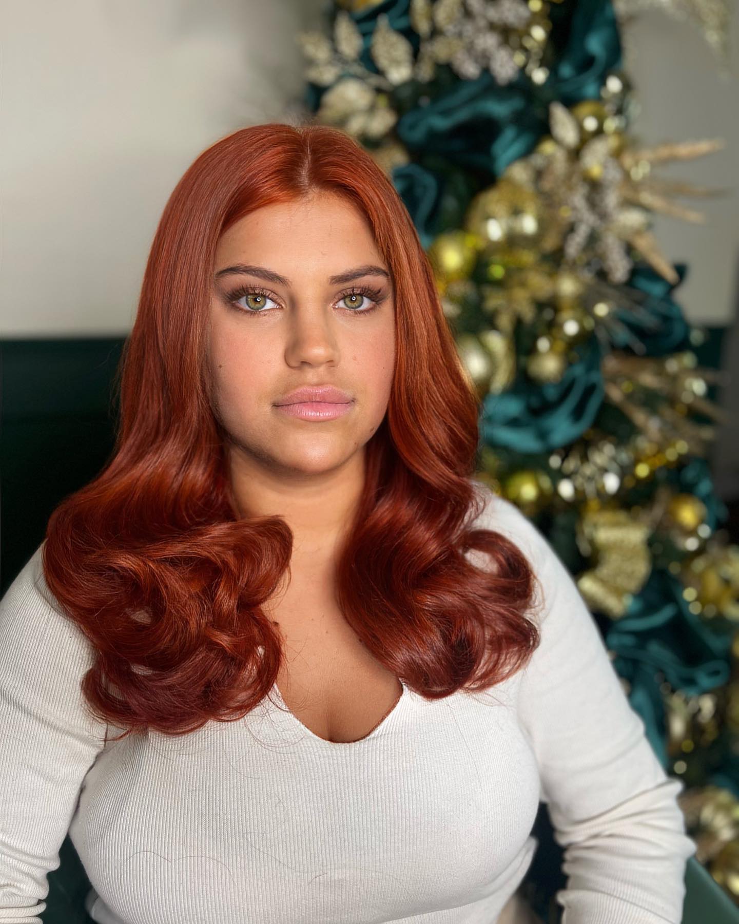Voluminous Copper Waves With Holiday Glam