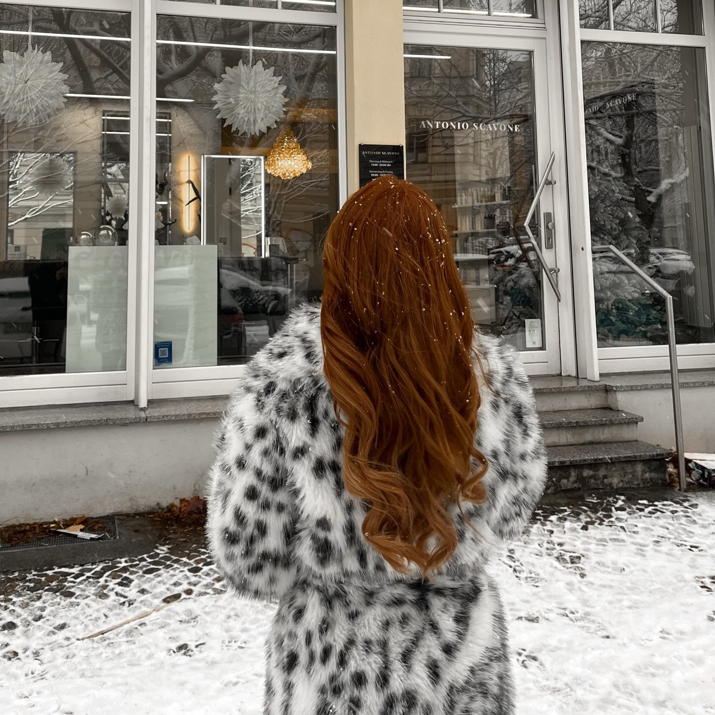 Warm Copper Waves With Natural Texture