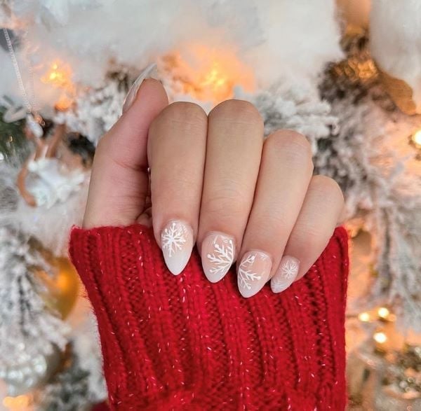 Almond French Tips With White Snowflakes, Glossy — Winter Christmas Nails