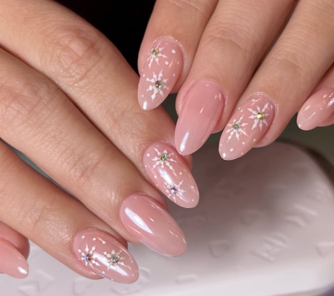 Short Almond Pink Nails With Rhinestone Snowflakes — Winter Christmas Nails