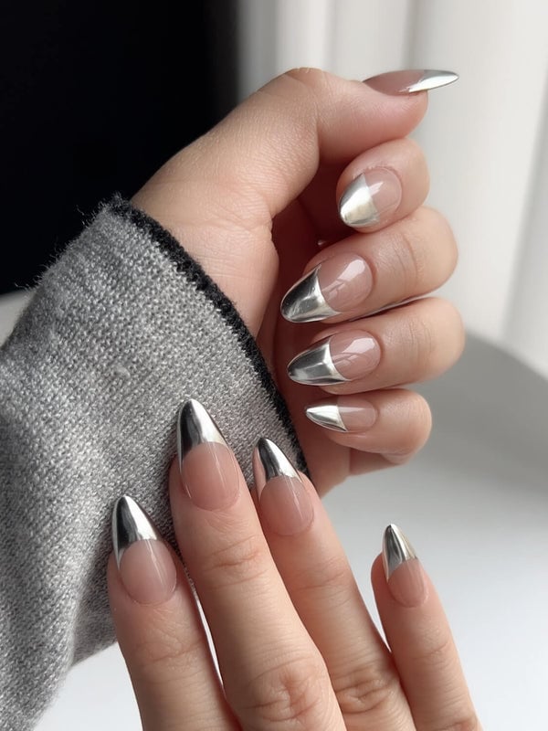 Medium Almond Chrome French Tips, Clear With Silver — Winter Chrome Nails