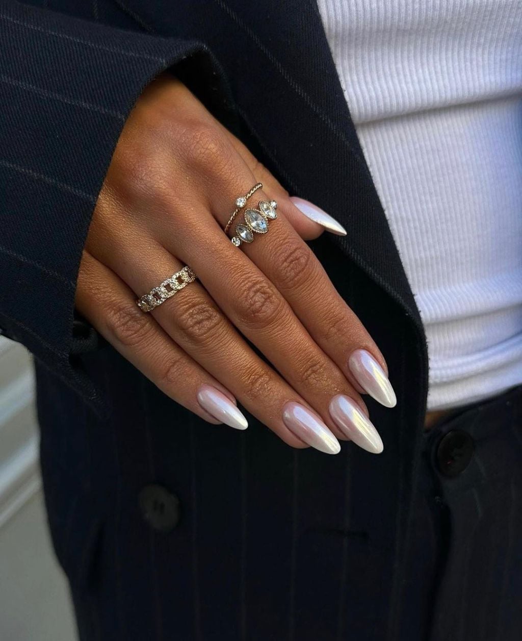 Medium Almond Pearlescent Iridescent Chrome — Winter Chrome Nails