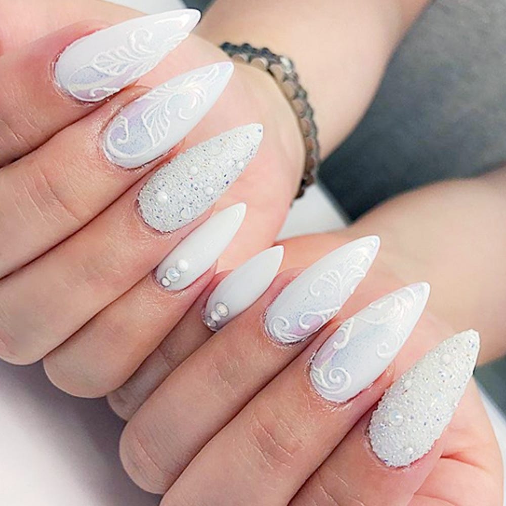 Sharp Pointed Nails With White Lace and Glitter Texture — Winter White Nails