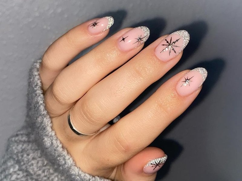 Short Almond Pink Silver Glitter Starburst Nails — Winter Wonderland Nails