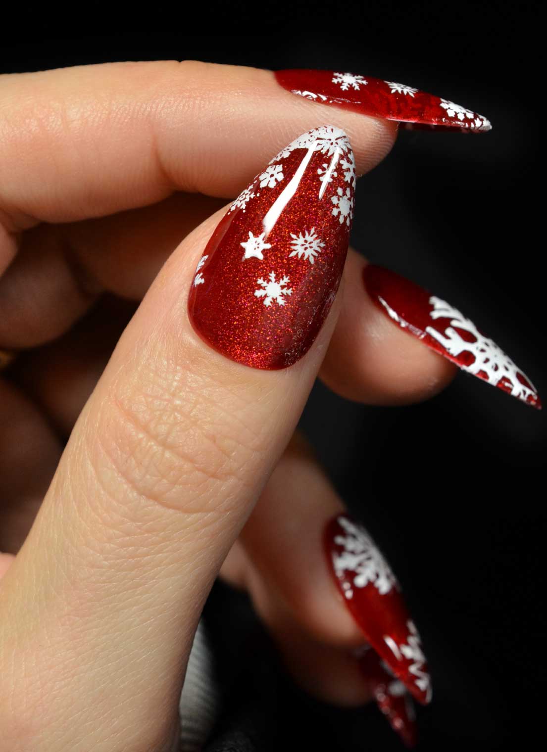Long Stiletto Deep Red Snowflake Star Nails — Winter Wonderland Nails